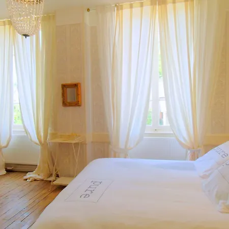 Otel De La Providence Égliseneuve-dʼEntraigues