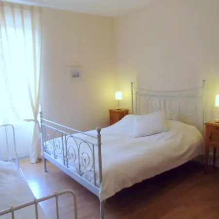 De La Providence Égliseneuve-dʼEntraigues