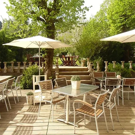 Hotel De La Providence Egliseneuve-d'Entraigues