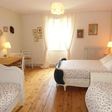 Hotel De La Providence Egliseneuve-d'Entraigues